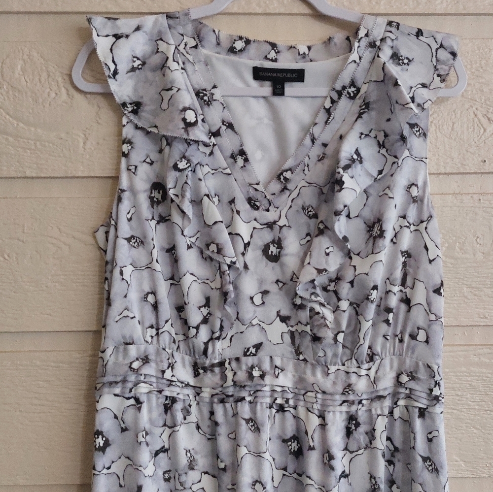 Banana Republic Floral Print Maxi Dress- size 10 - Picture 5 of 6